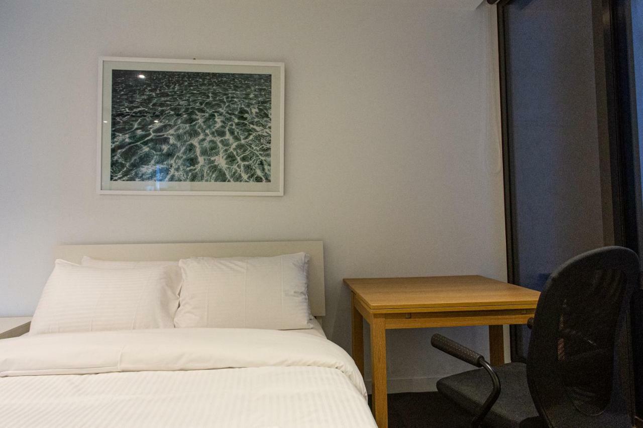 Readyset Apartments At Madison メルボルン エクステリア 写真