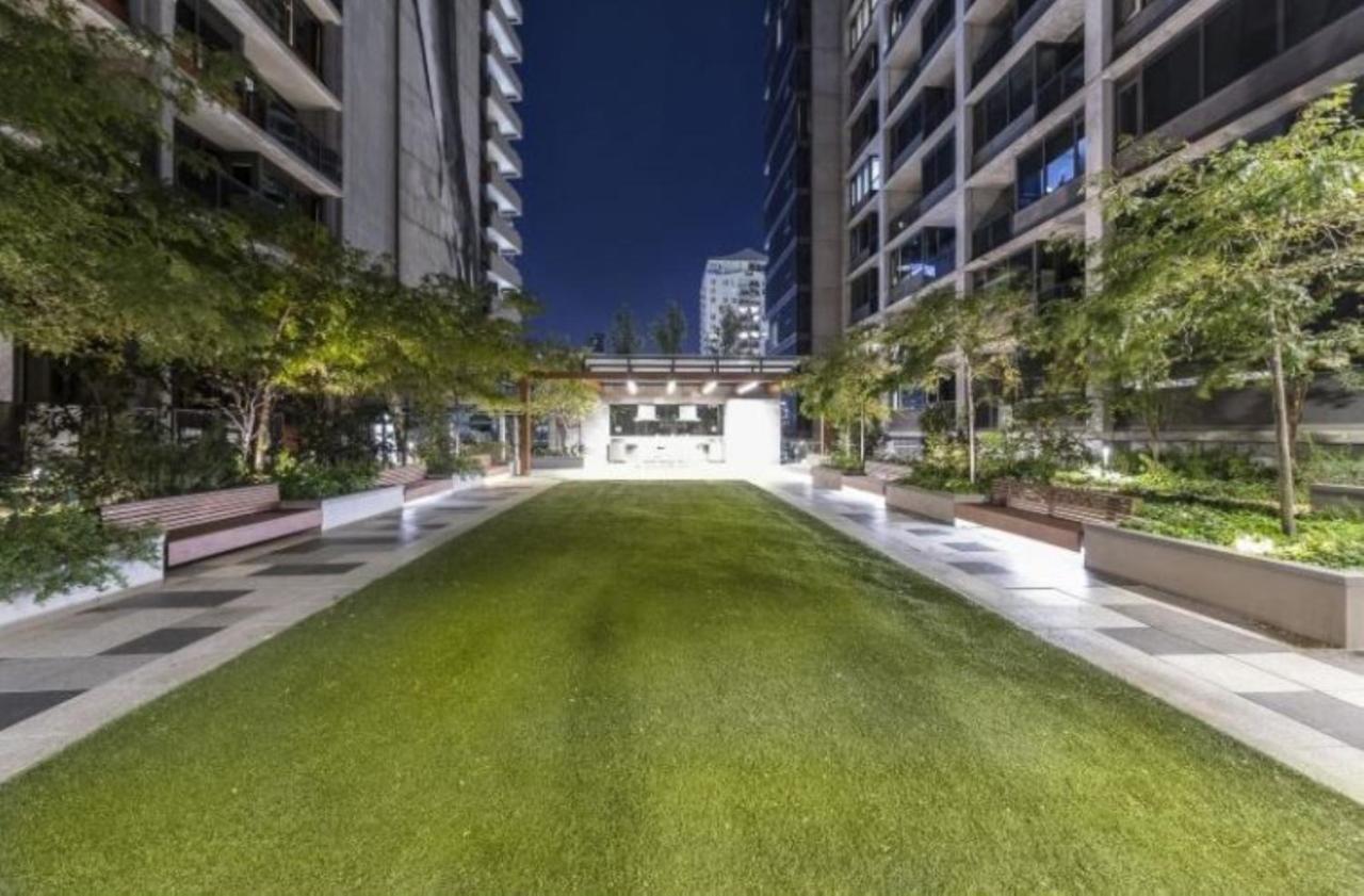 Readyset Apartments At Madison メルボルン エクステリア 写真